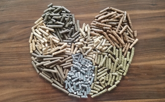 木屑顆粒機(jī)加工的顆粒賣給誰？我知道